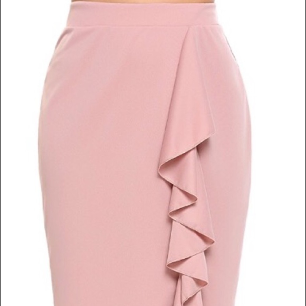 Pink pencil skirt
